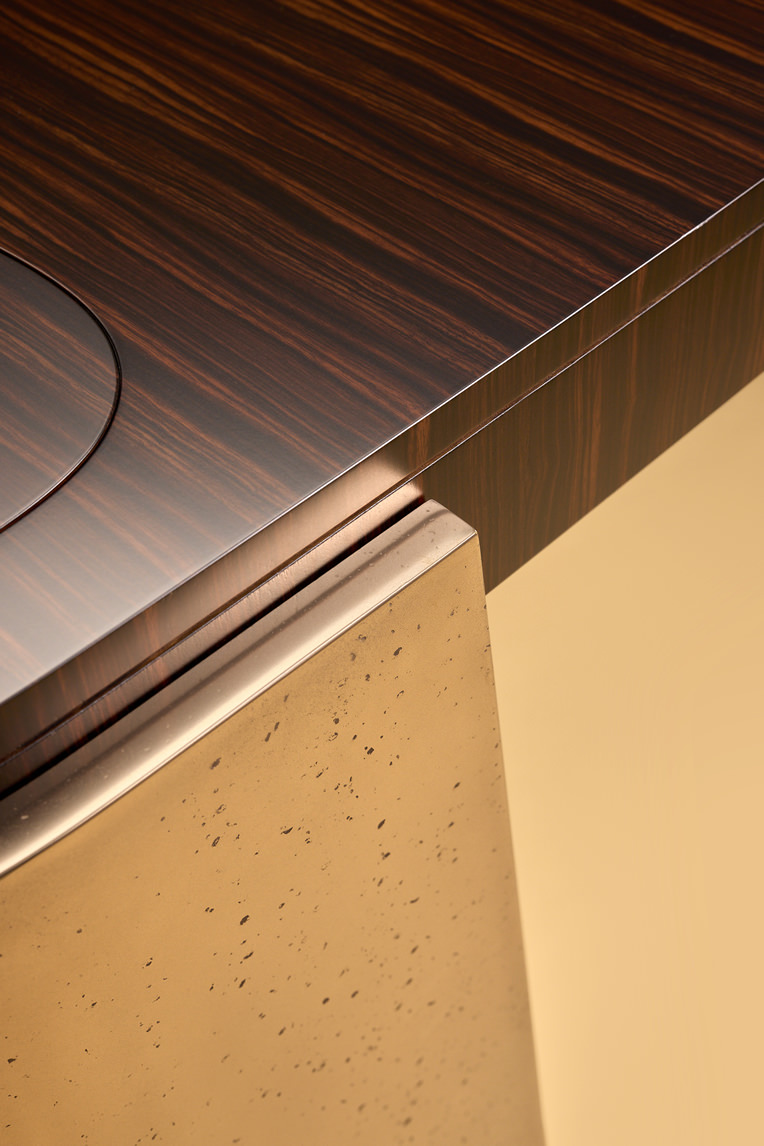 Lilli Desk
