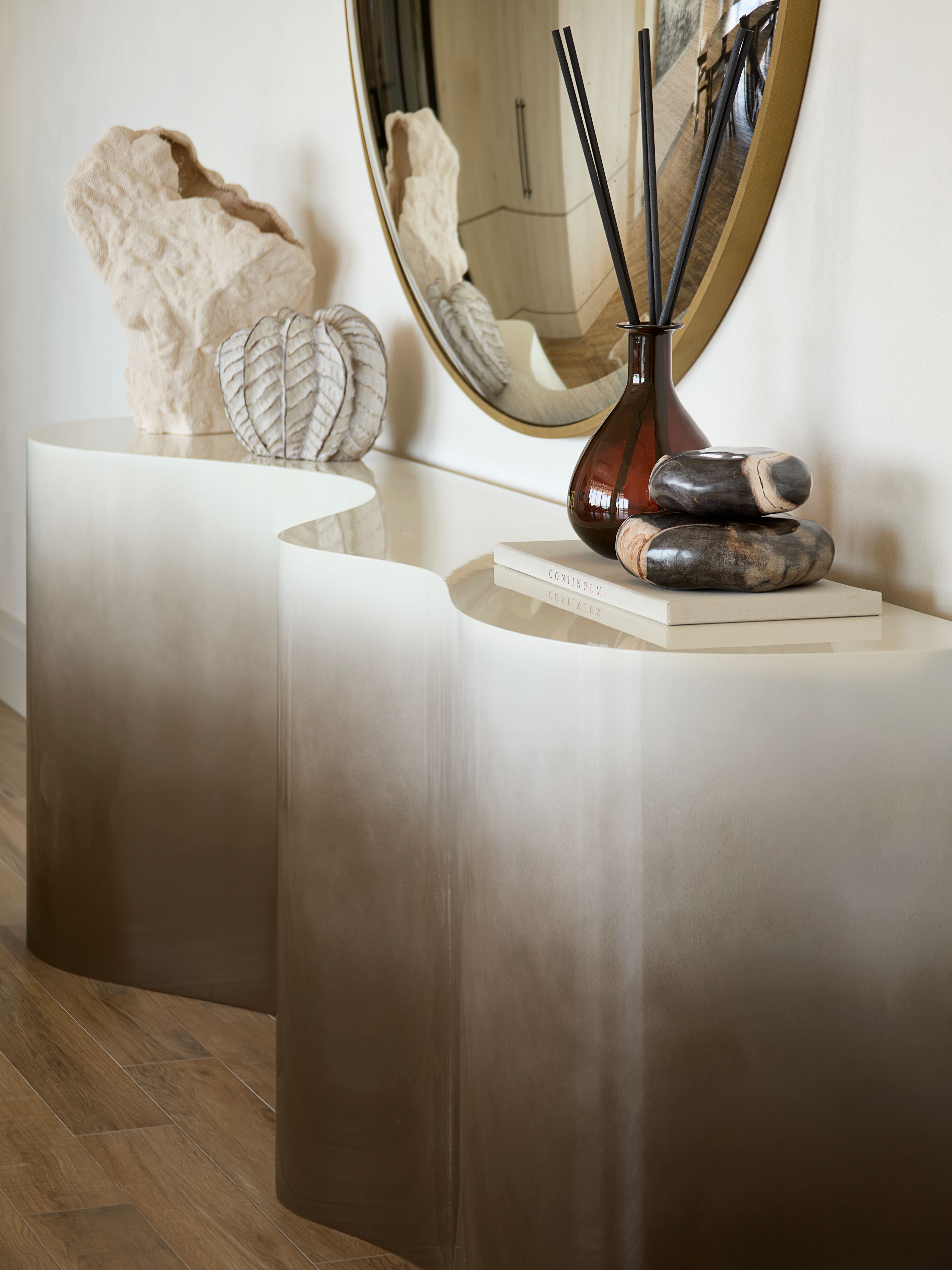 Ombre Console